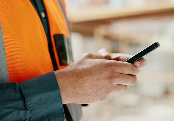 How to connect with roofing contractors using social media